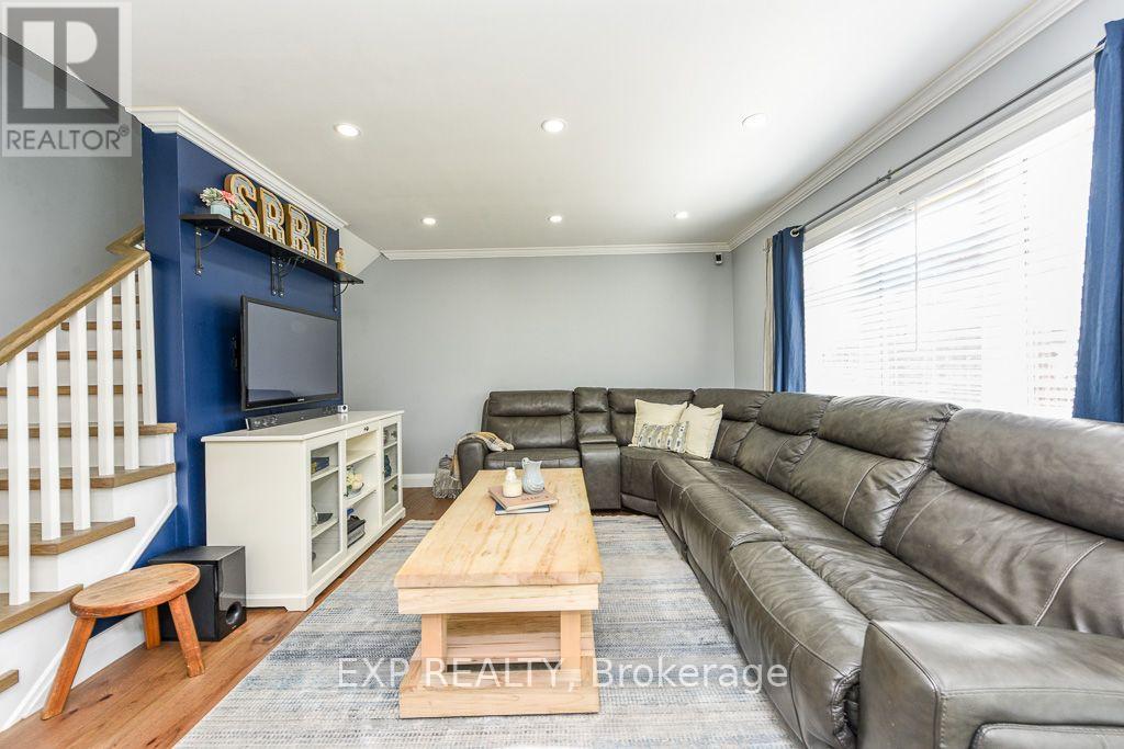 65 JESSOP DRIVE - 5