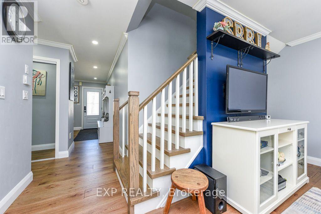 65 JESSOP DRIVE - 7