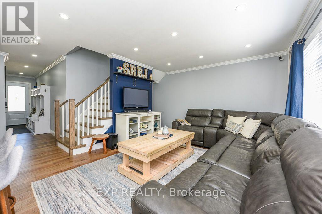 65 JESSOP DRIVE - 9
