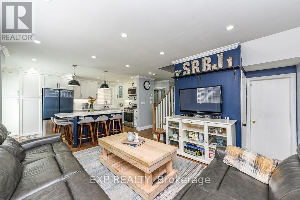 65 JESSOP DRIVE - 4