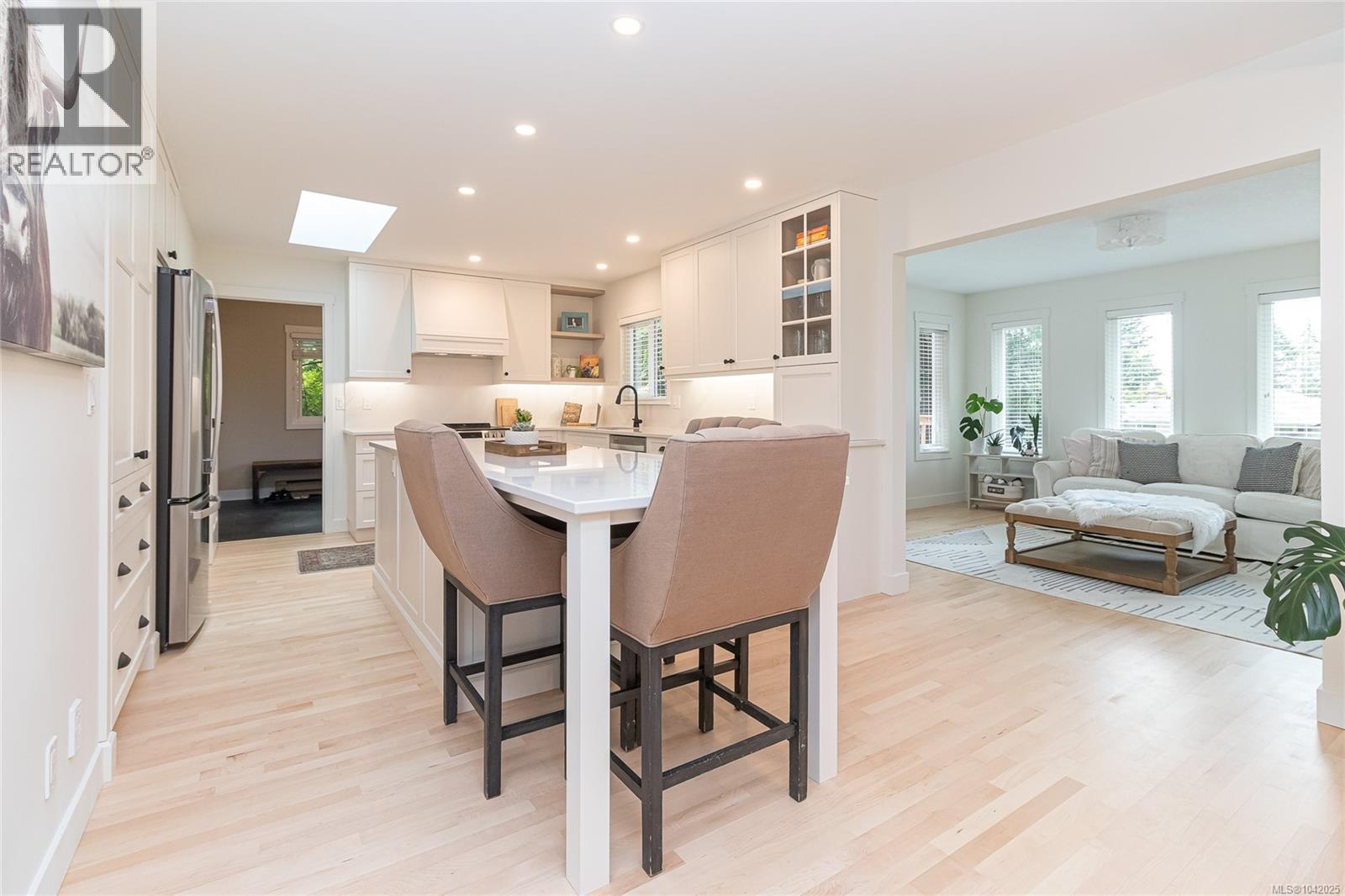 1775 Dean Park Rd - 11
