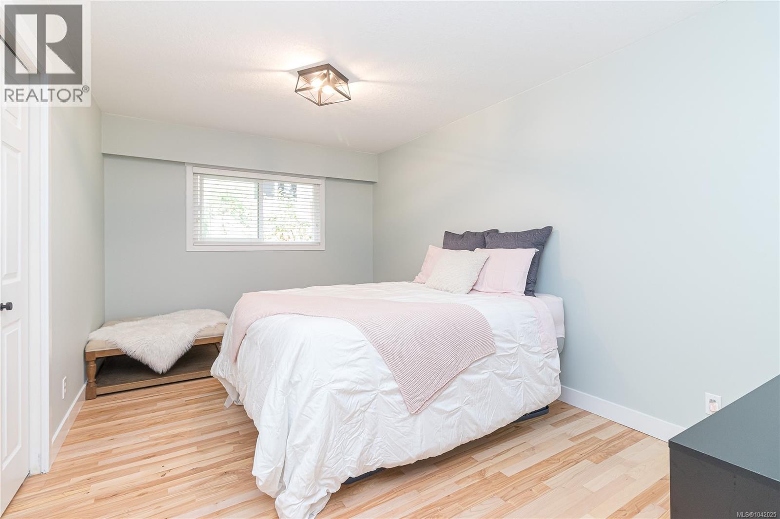 1775 Dean Park Rd - 21