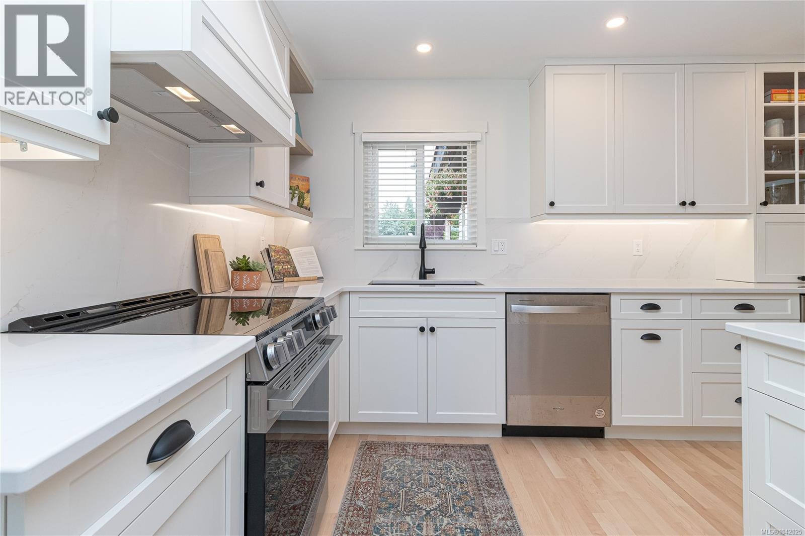 1775 Dean Park Rd - 16