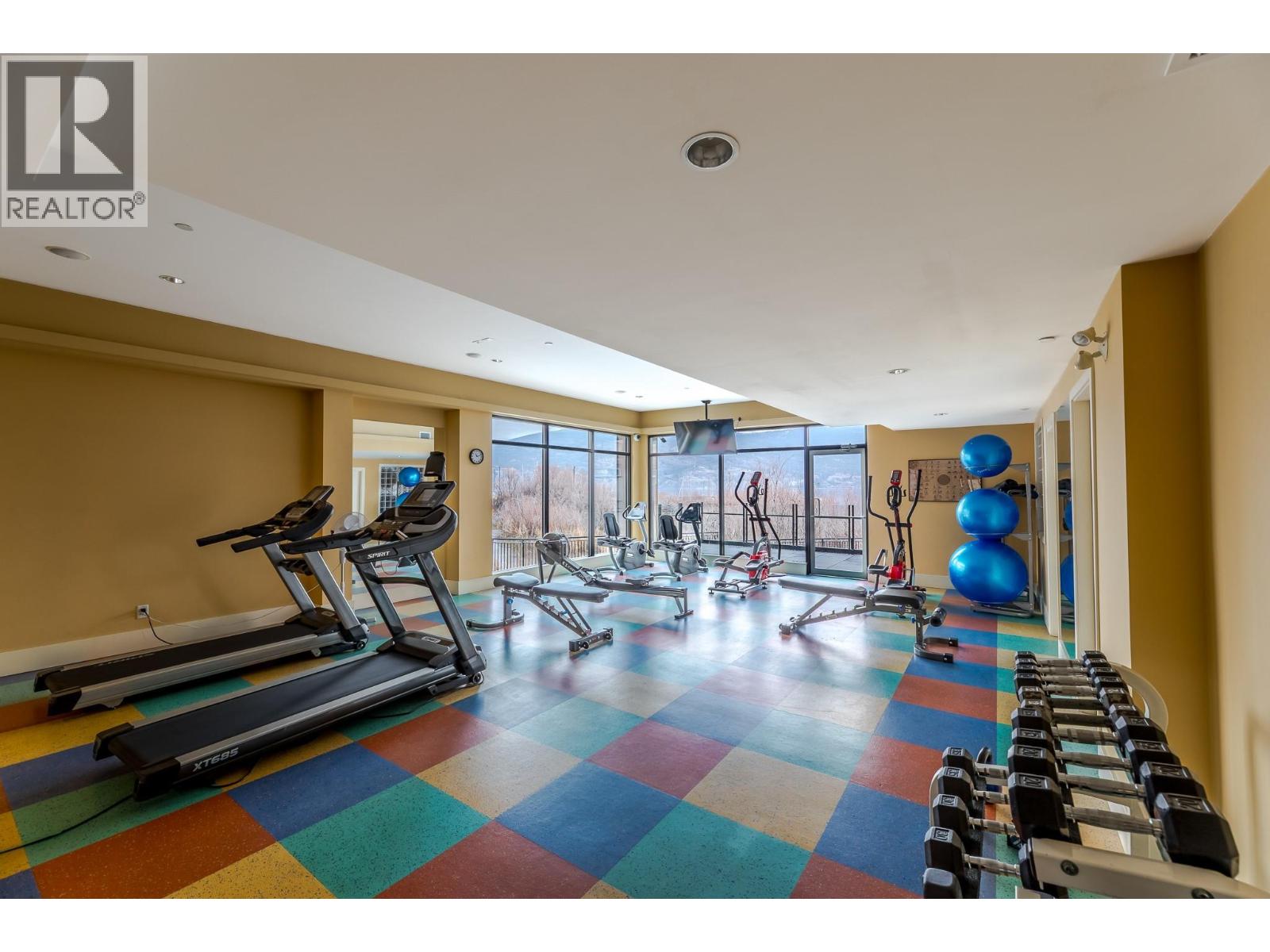 #352 13011 LAKESHORE Drive - 36