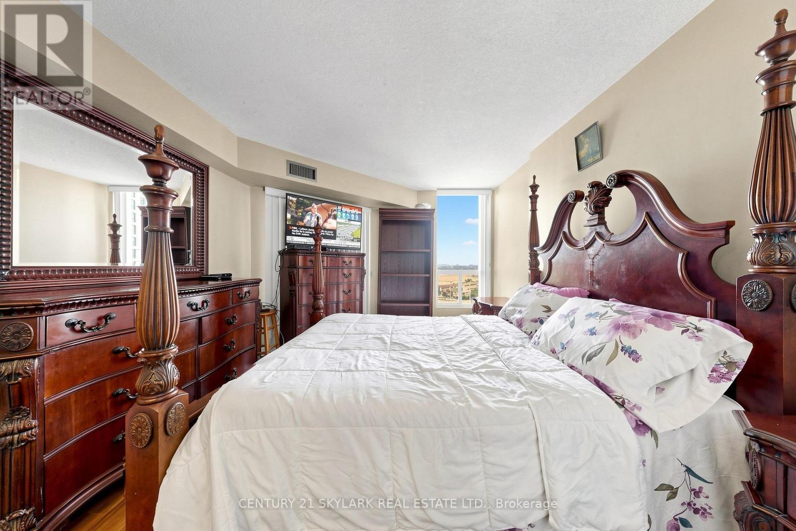 #1611 4460 TUCANA COURT - 21