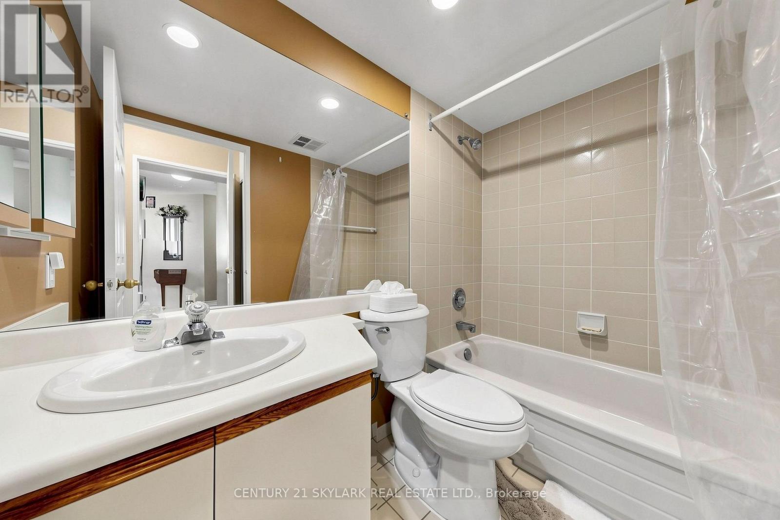 #1611 4460 TUCANA COURT - 24