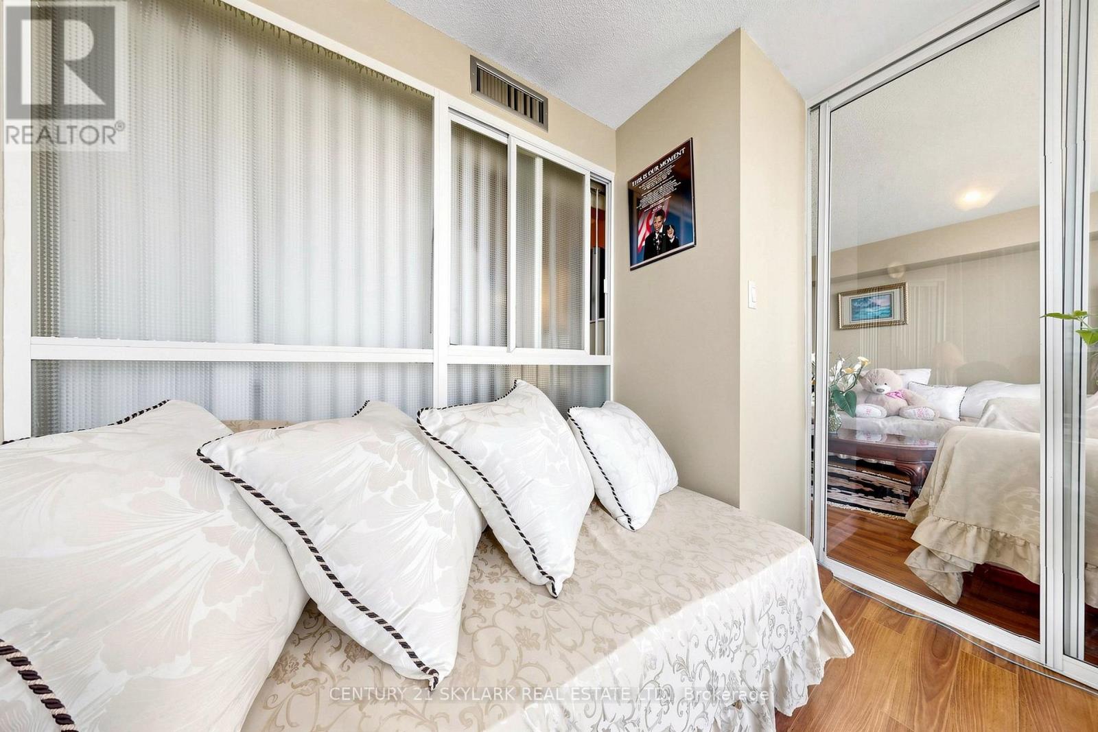 #1611 4460 TUCANA COURT - 26