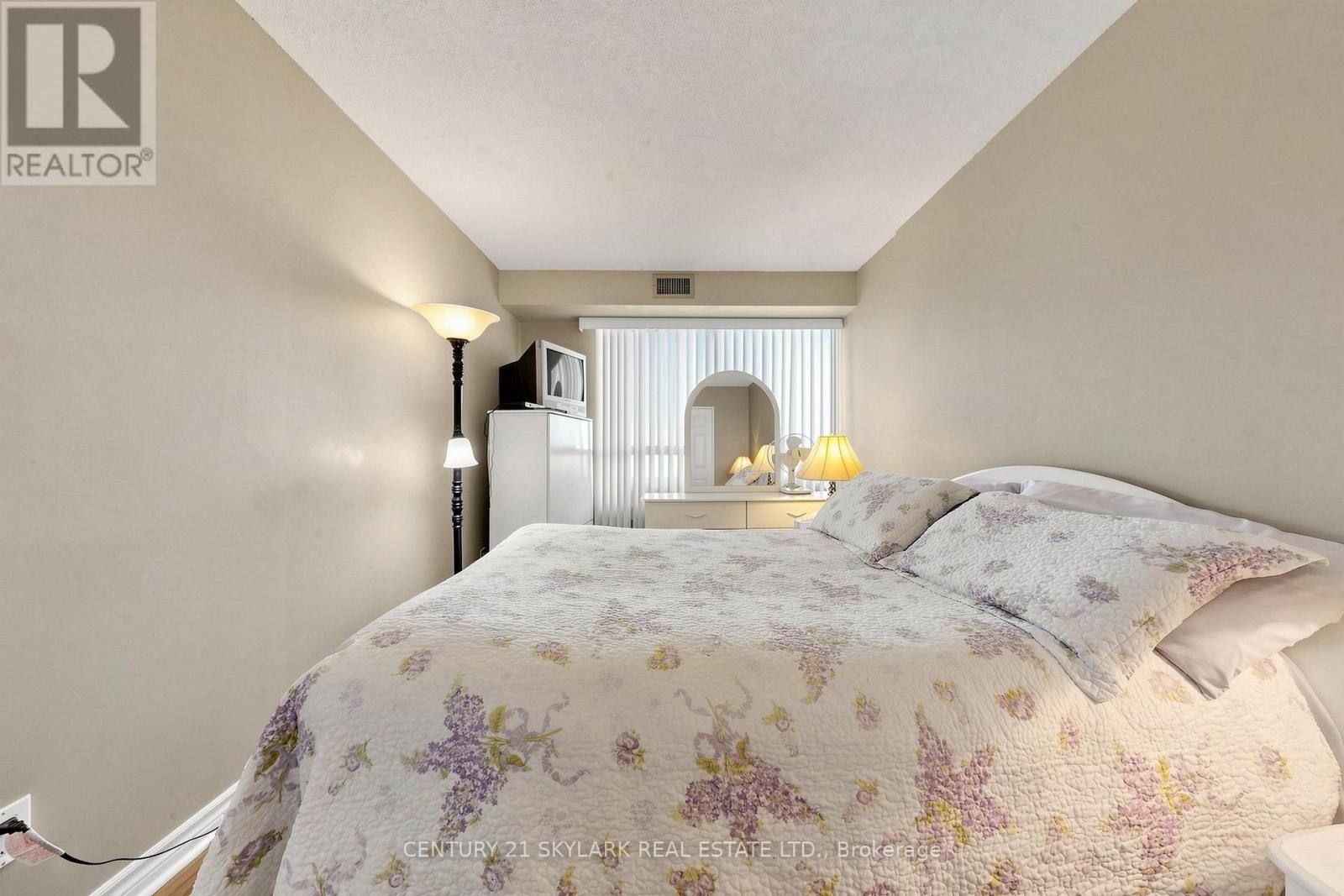 #1611 4460 TUCANA COURT - 27