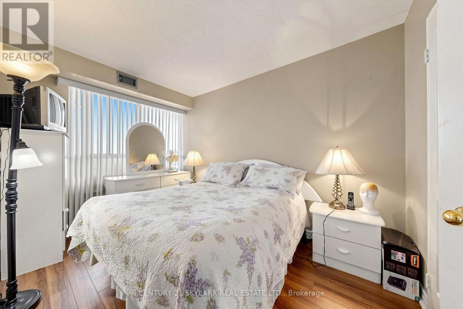 #1611 4460 TUCANA COURT - 28