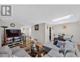 91 Woolenscote Circle, Toronto, ON M9V4R6 Photo 14