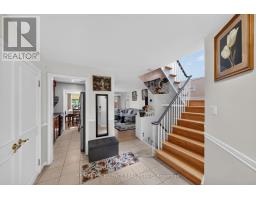 91 Woolenscote Circle, Toronto, ON M9V4R6 Photo 11