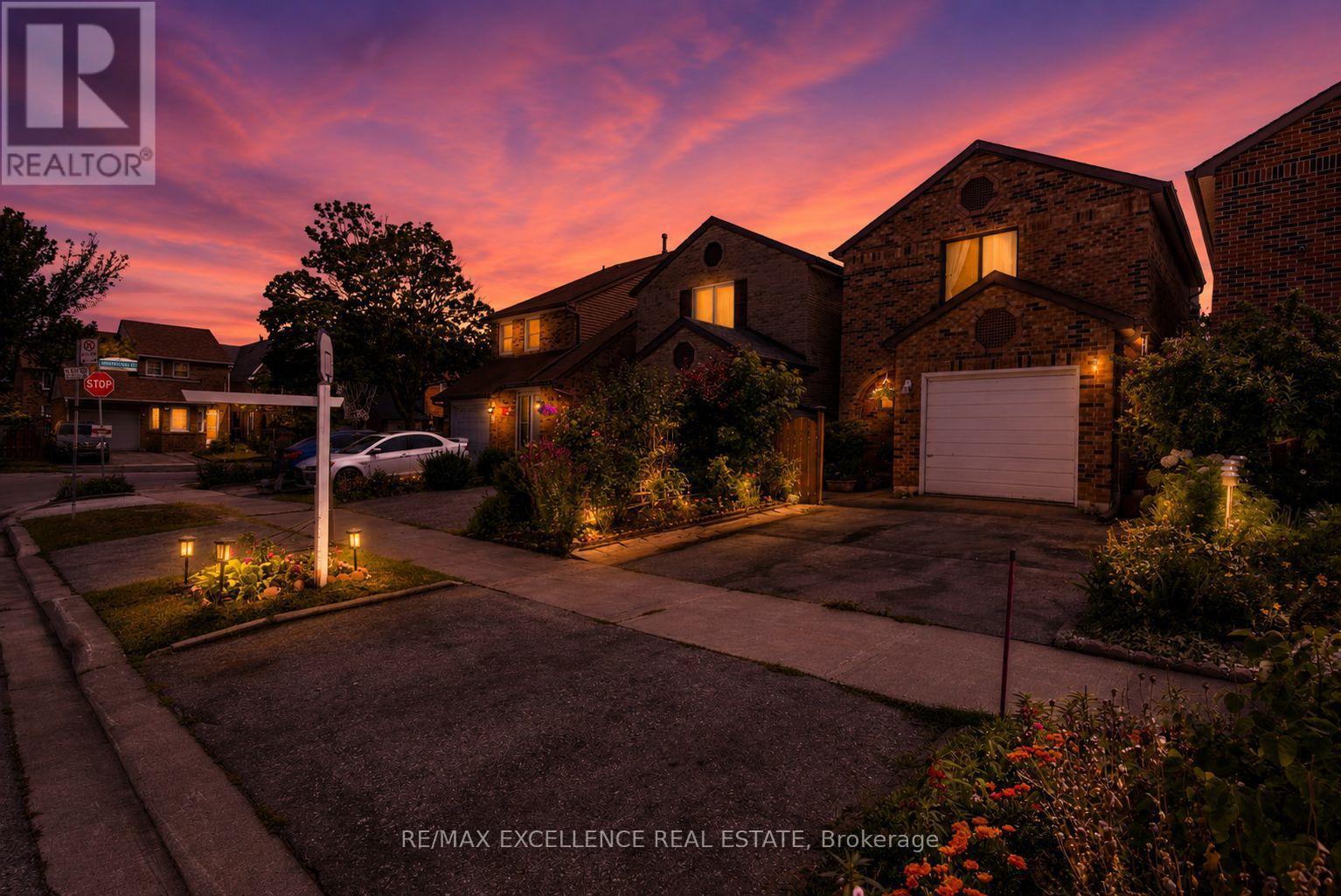 91 WOOLENSCOTE CIRCLE - 2