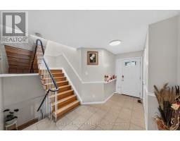 91 Woolenscote Circle, Toronto, ON M9V4R6 Photo 9