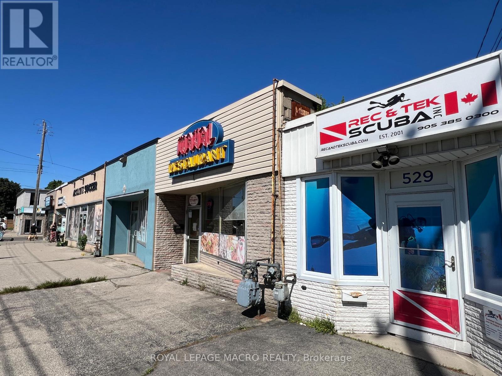 527 UPPER SHERMAN AVENUE