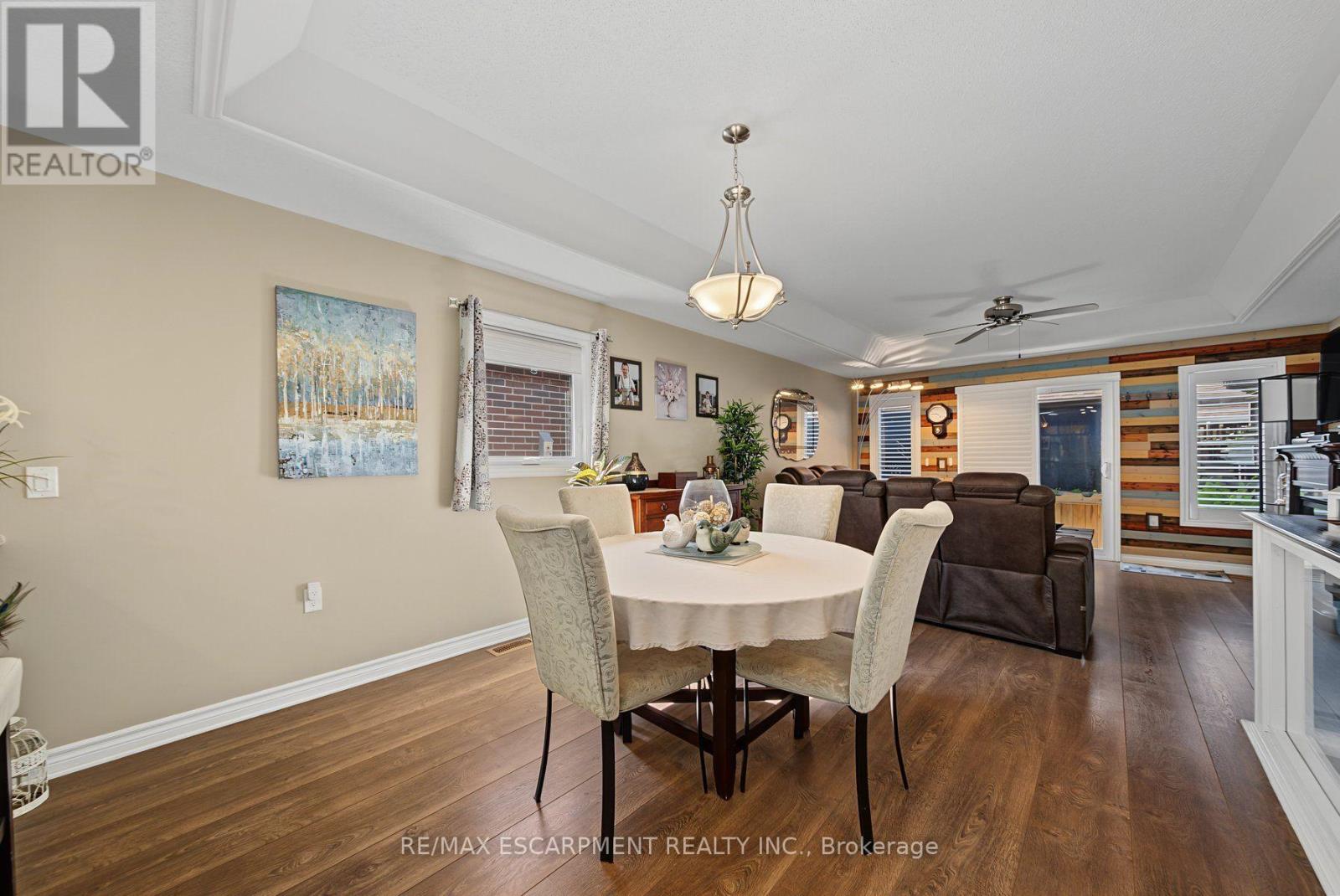 3913 PRIMROSE LANE - 12