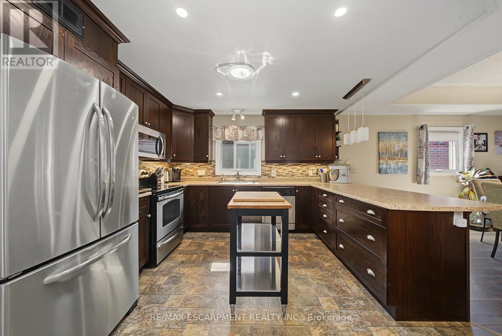 3913 PRIMROSE LANE - 7