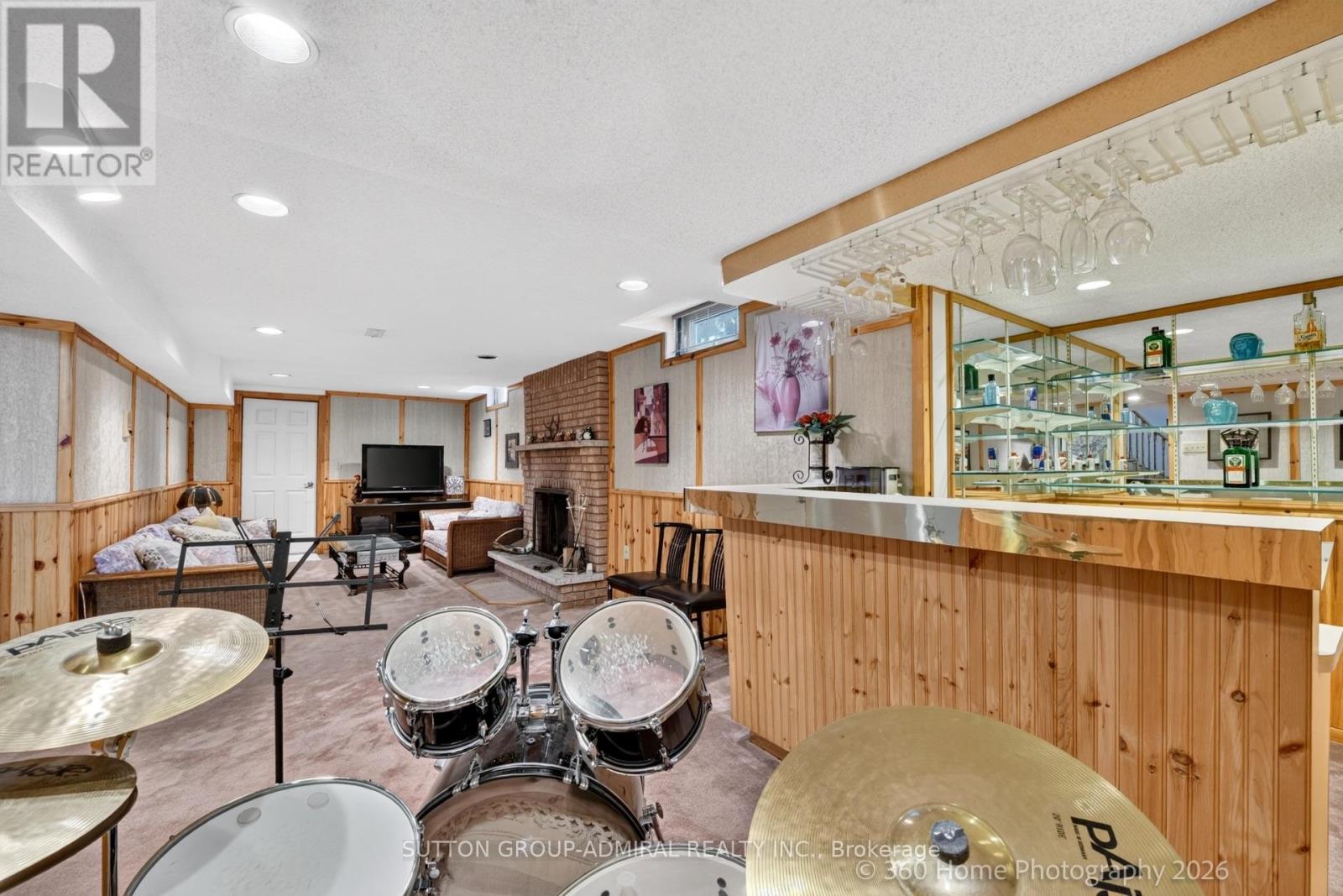 193 WIGWOSS DRIVE