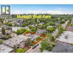 2pc Bathroom - 926 2 Avenue Nw, Calgary, AB T2N0E6 Photo 7