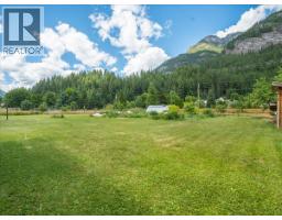 3177 Slocan Park Road, Slocan Park, BC V0G2E0 Photo 54