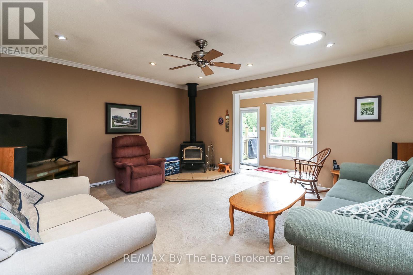 116 STROUD CRESCENT - Image 10