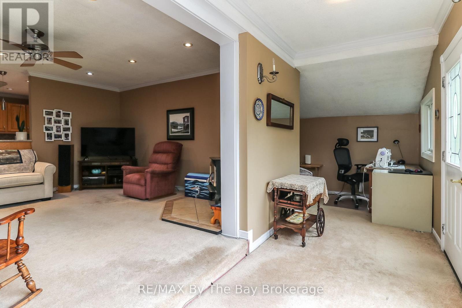 116 STROUD CRESCENT - Image 17