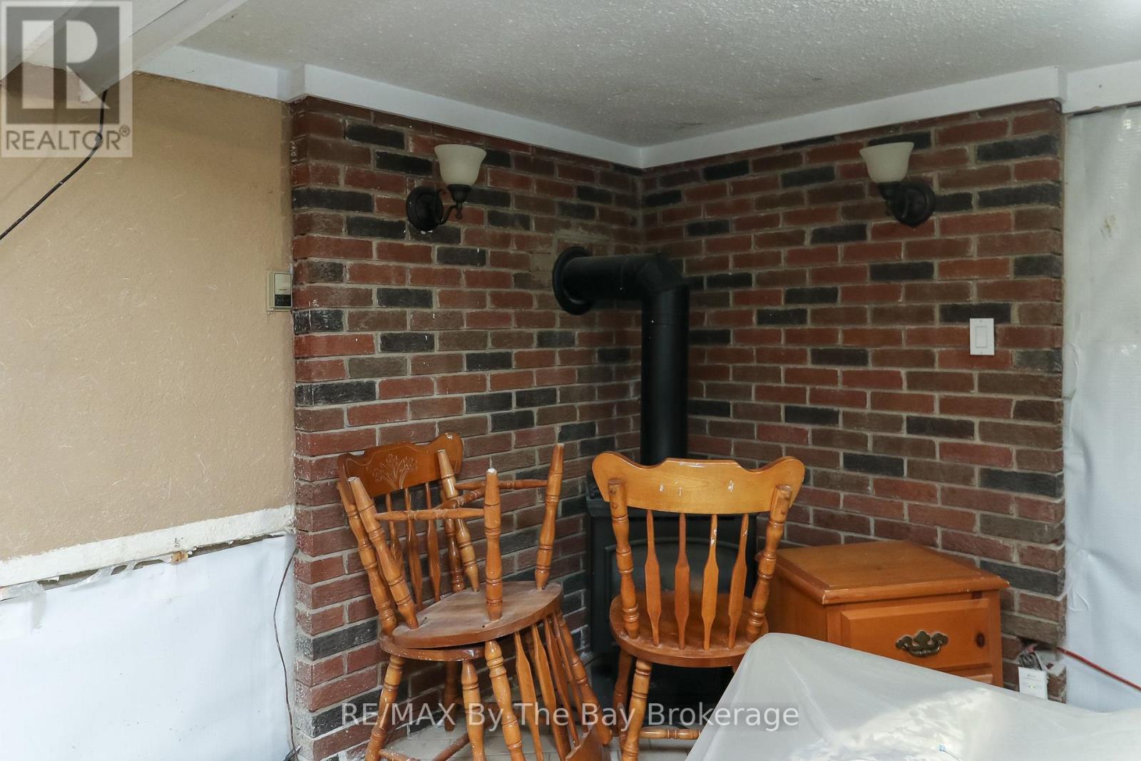 116 STROUD CRESCENT - Image 29