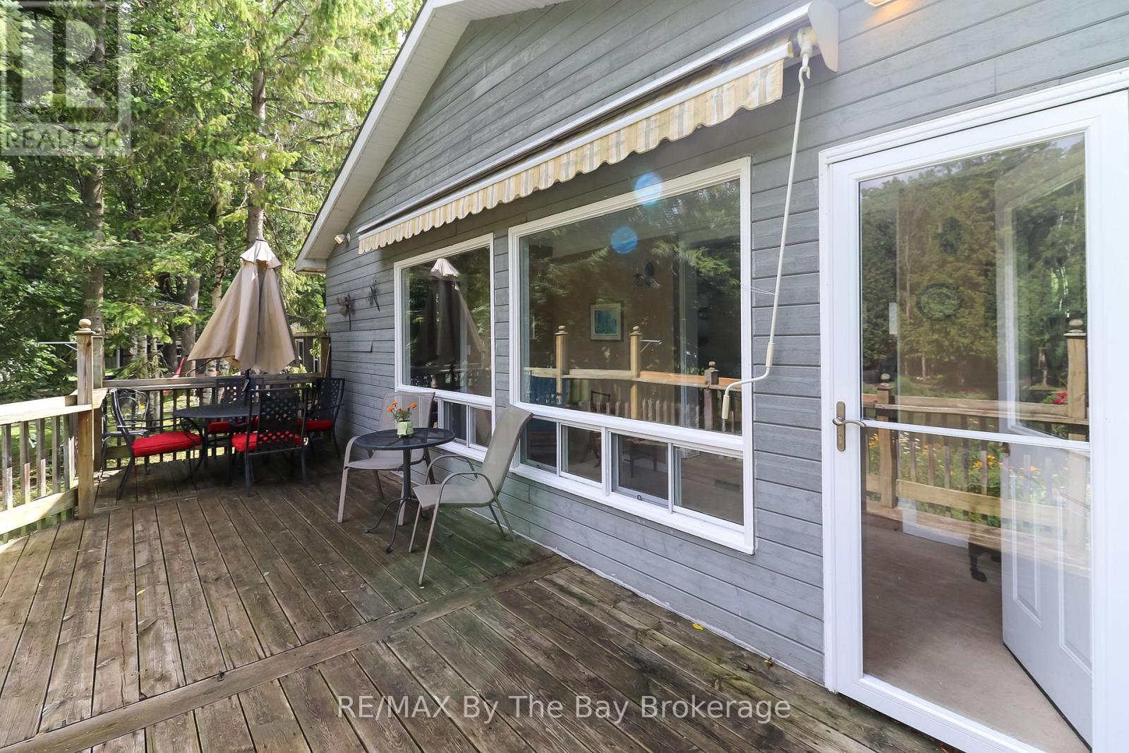 116 STROUD CRESCENT - Image 30