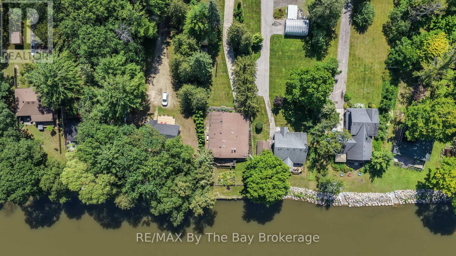116 STROUD CRESCENT - Image 40