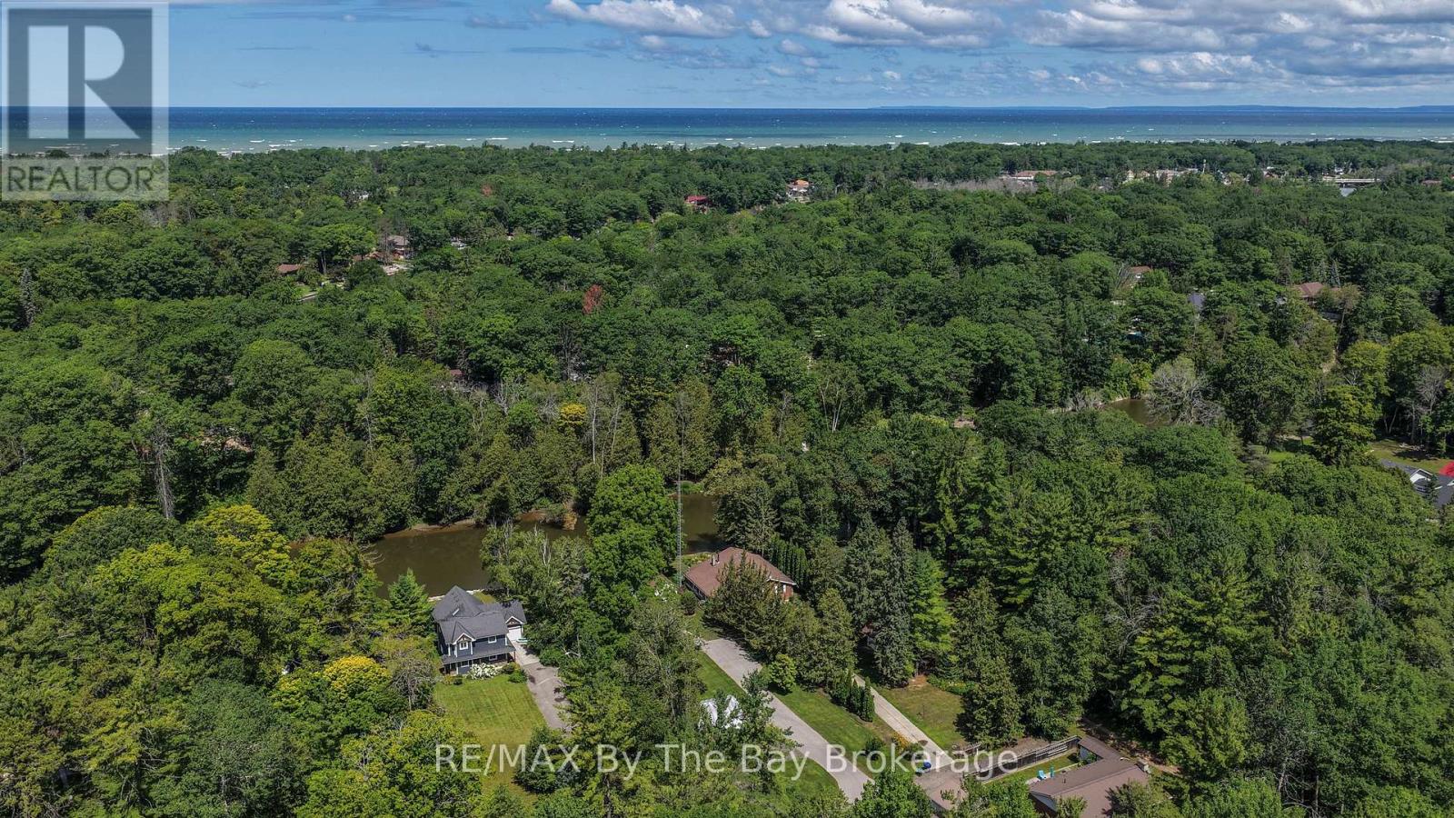 116 STROUD CRESCENT - Image 44