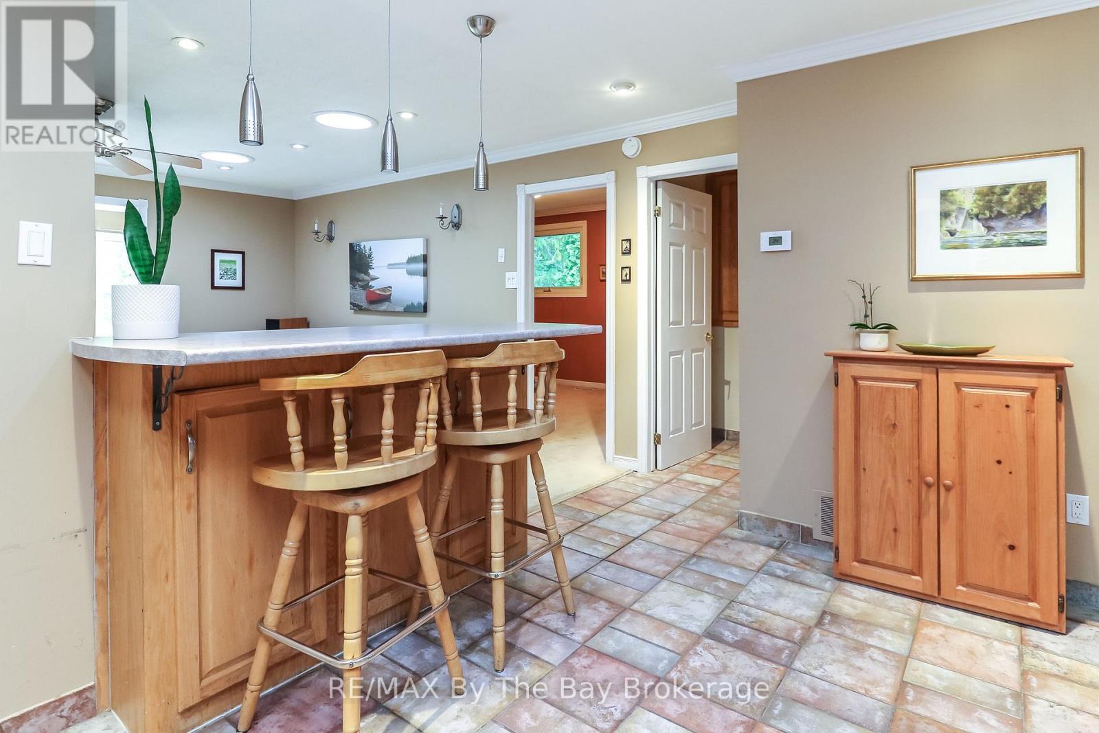 116 STROUD CRESCENT - Image 6
