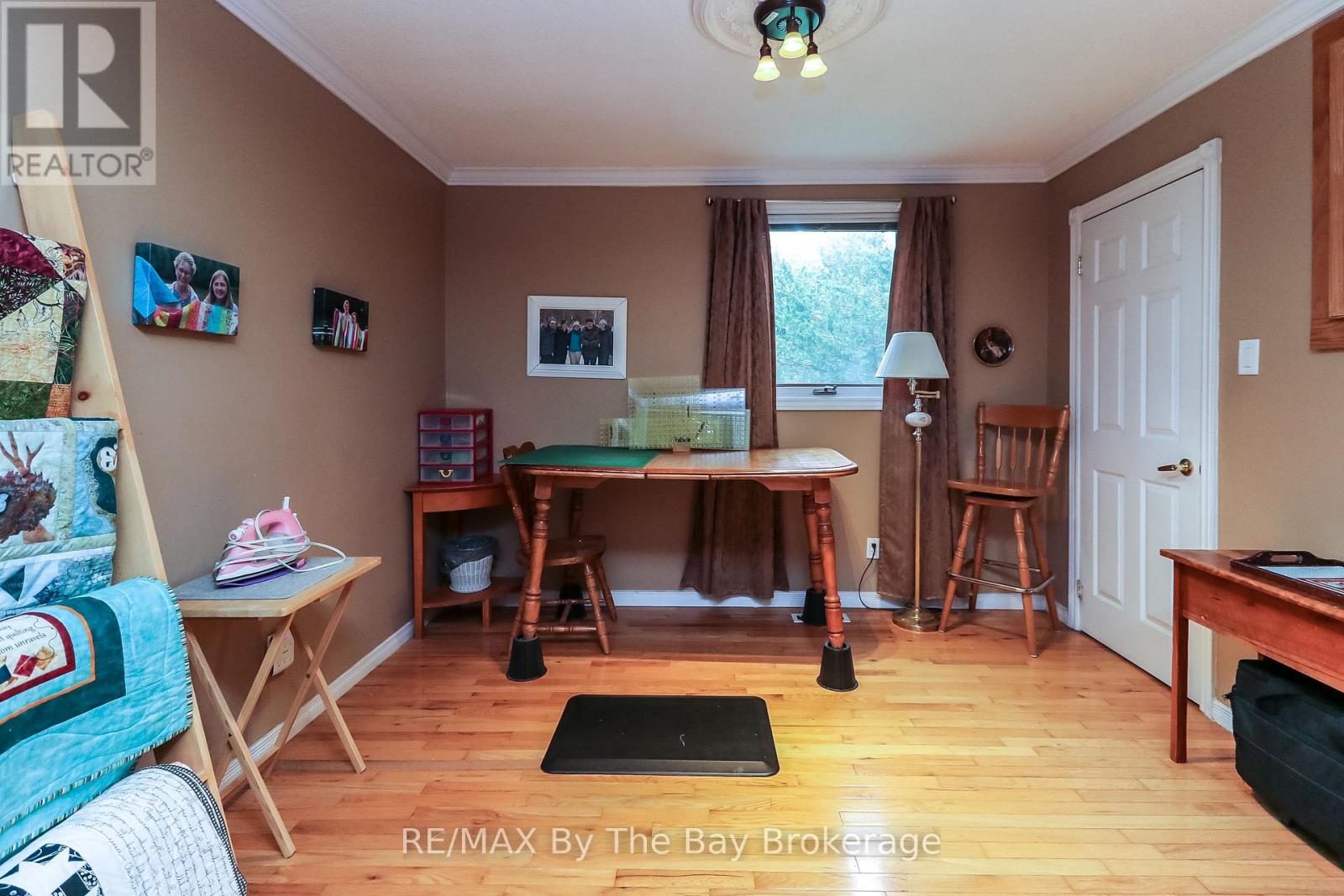 116 STROUD CRESCENT - Image 8