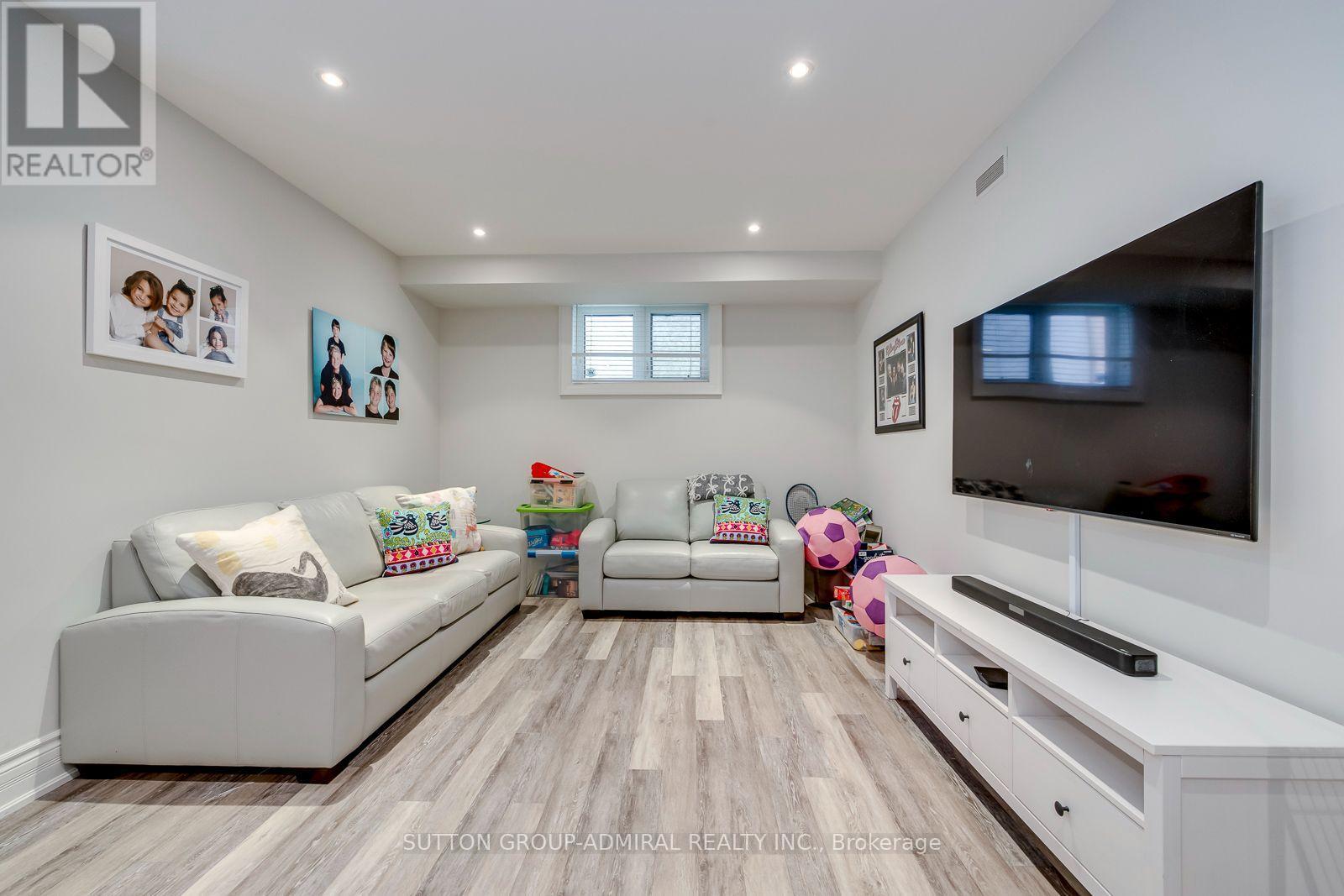 220 JOICEY BOULEVARD - 41