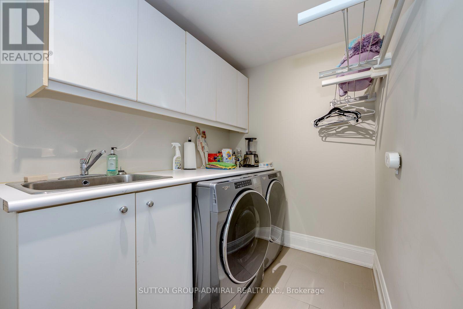 220 JOICEY BOULEVARD - 44