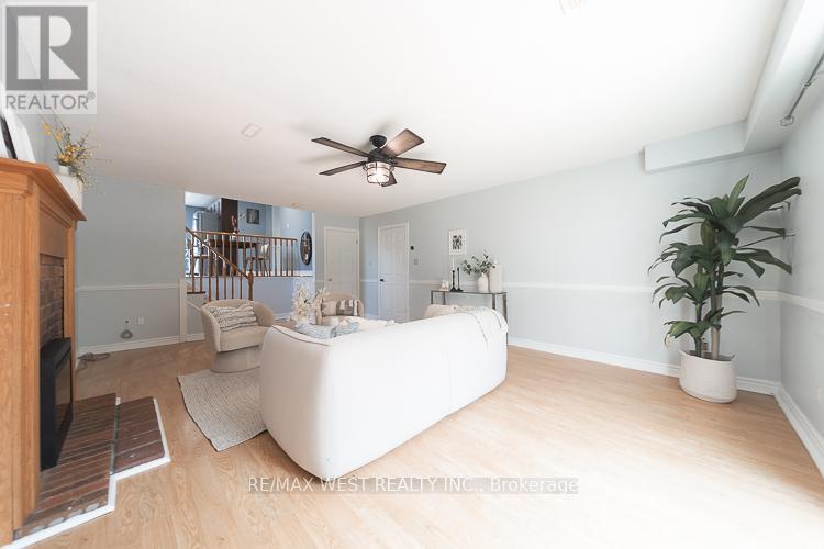14 SOUCH COURT - 18