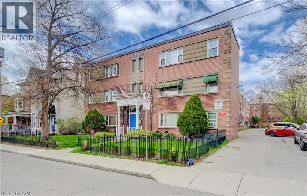 Photo of 137 EMERALD Street