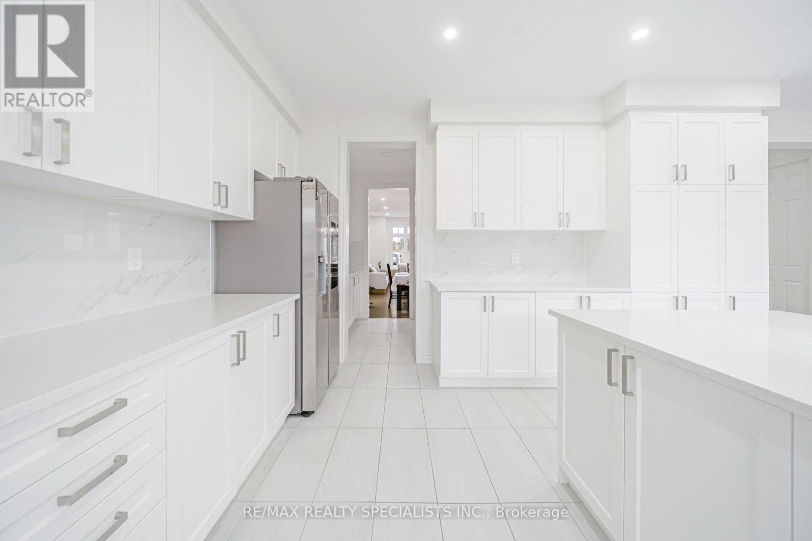 4 ELDERBERRY WAY - 18
