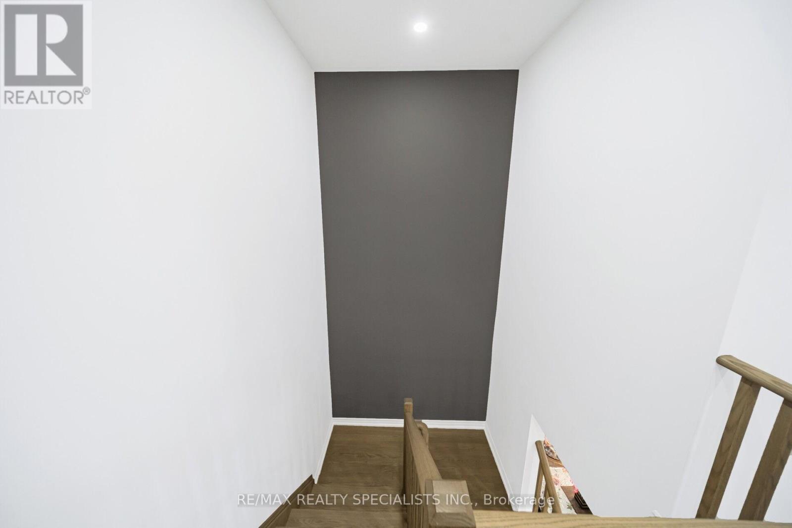 4 ELDERBERRY WAY - 21