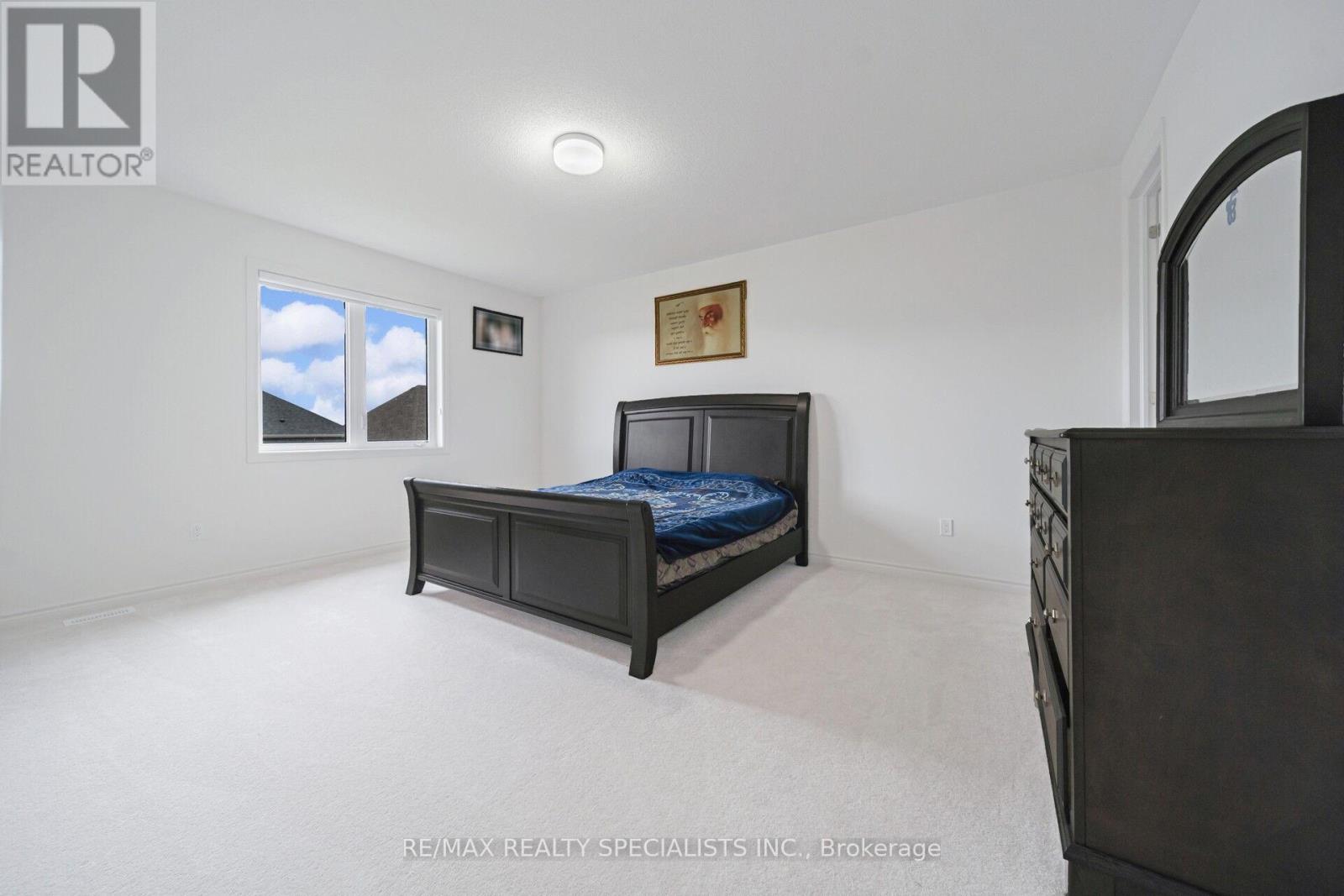 4 ELDERBERRY WAY - 39