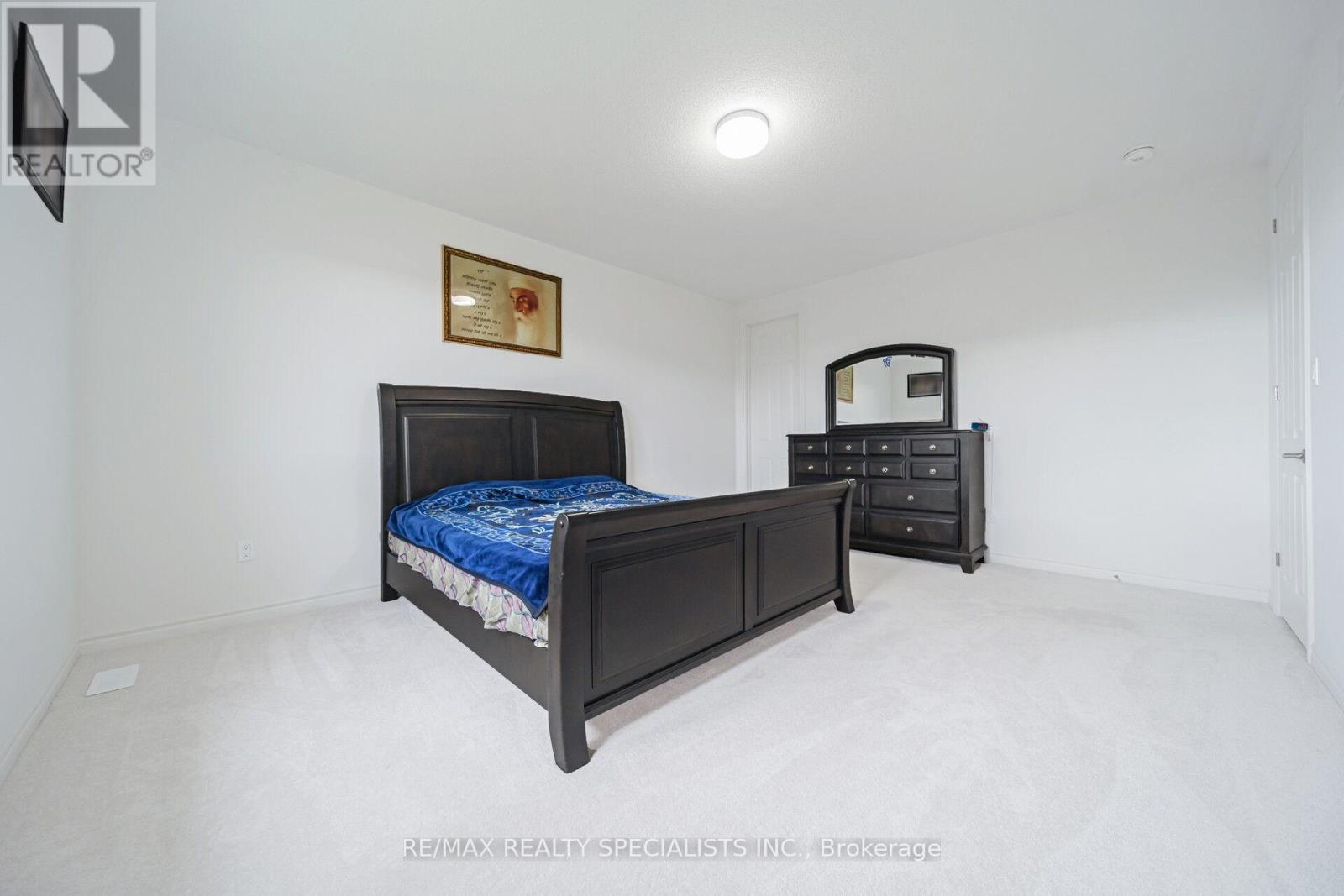 4 ELDERBERRY WAY - 44