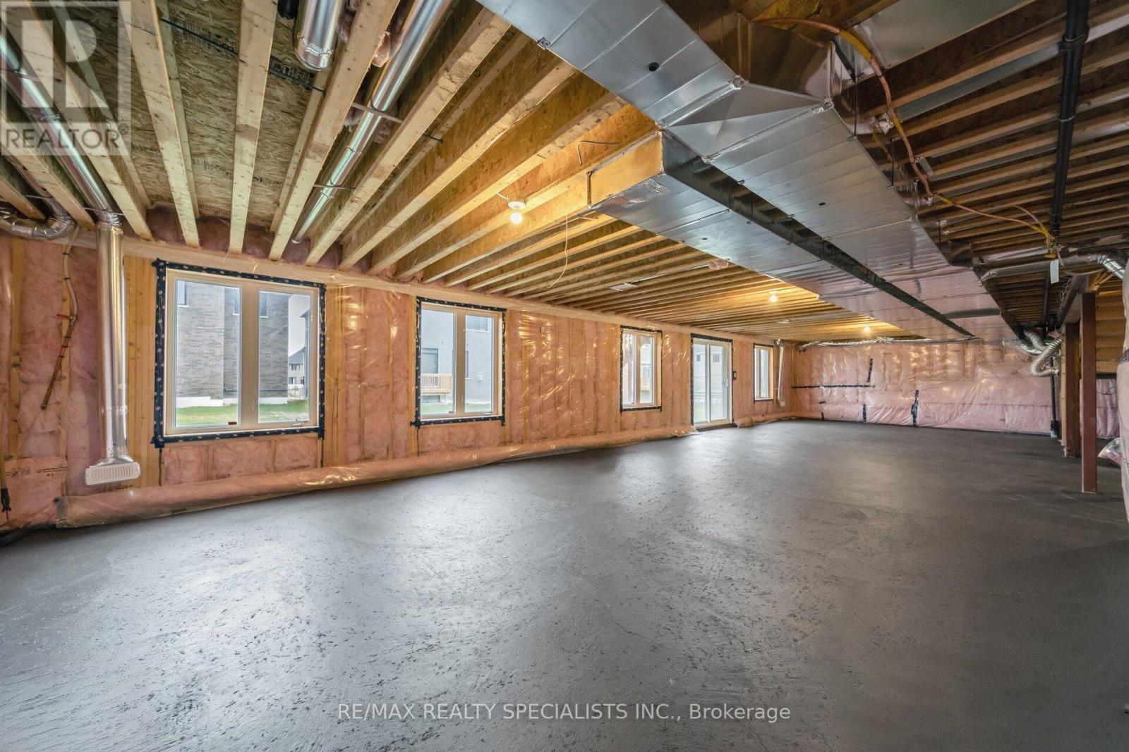 4 ELDERBERRY WAY - 48