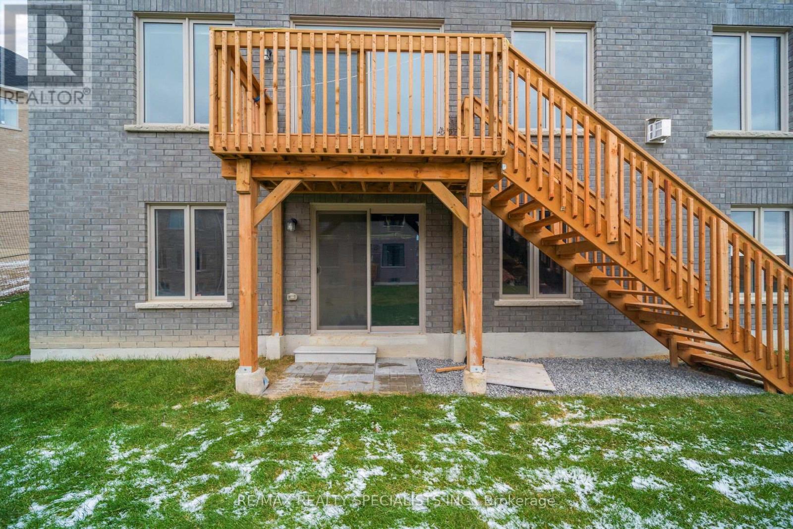 4 ELDERBERRY WAY - 50