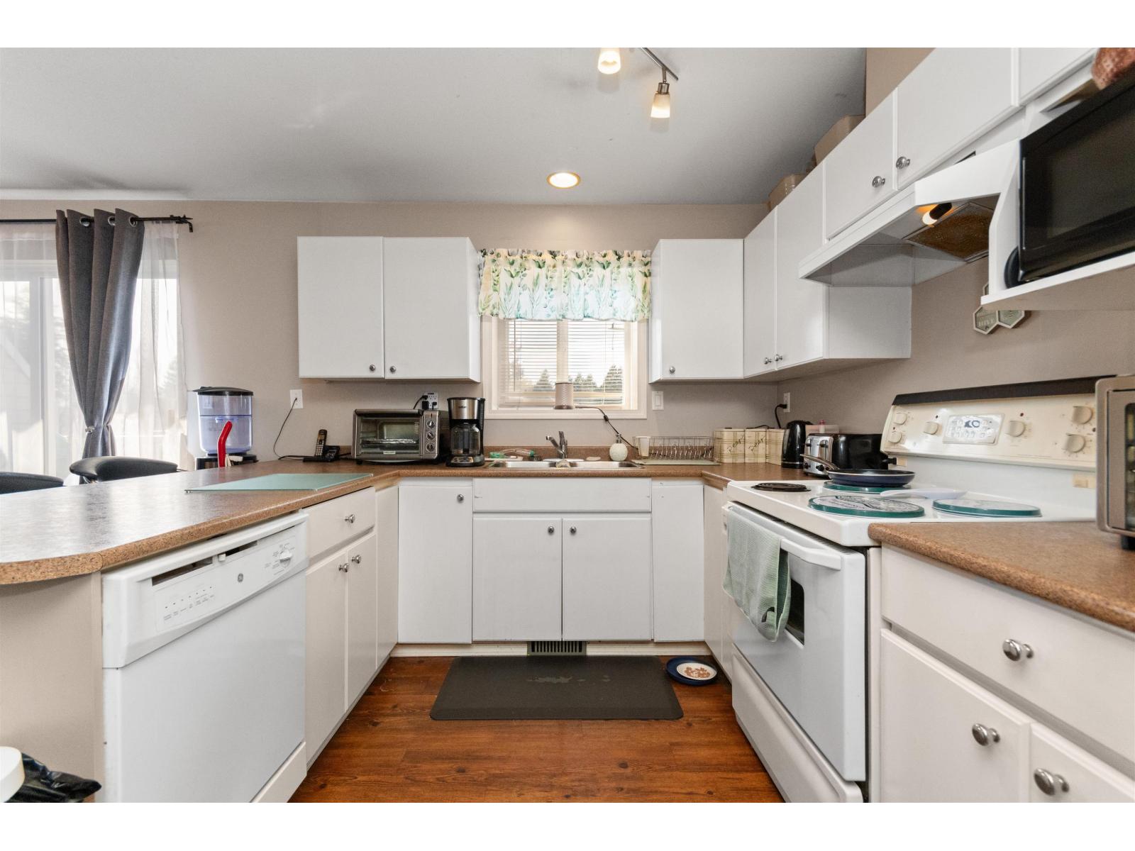 17 45090 LUCKAKUCK WAY, Sardis West Vedder, Chilliwack
