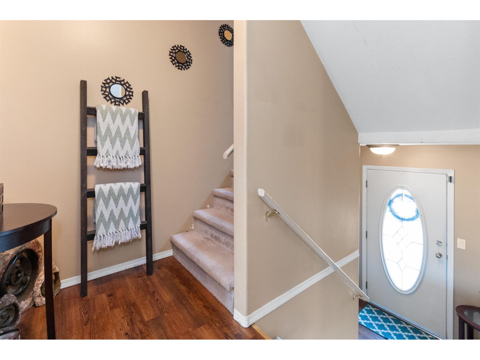 17 45090 LUCKAKUCK WAY, Sardis West Vedder, Chilliwack
