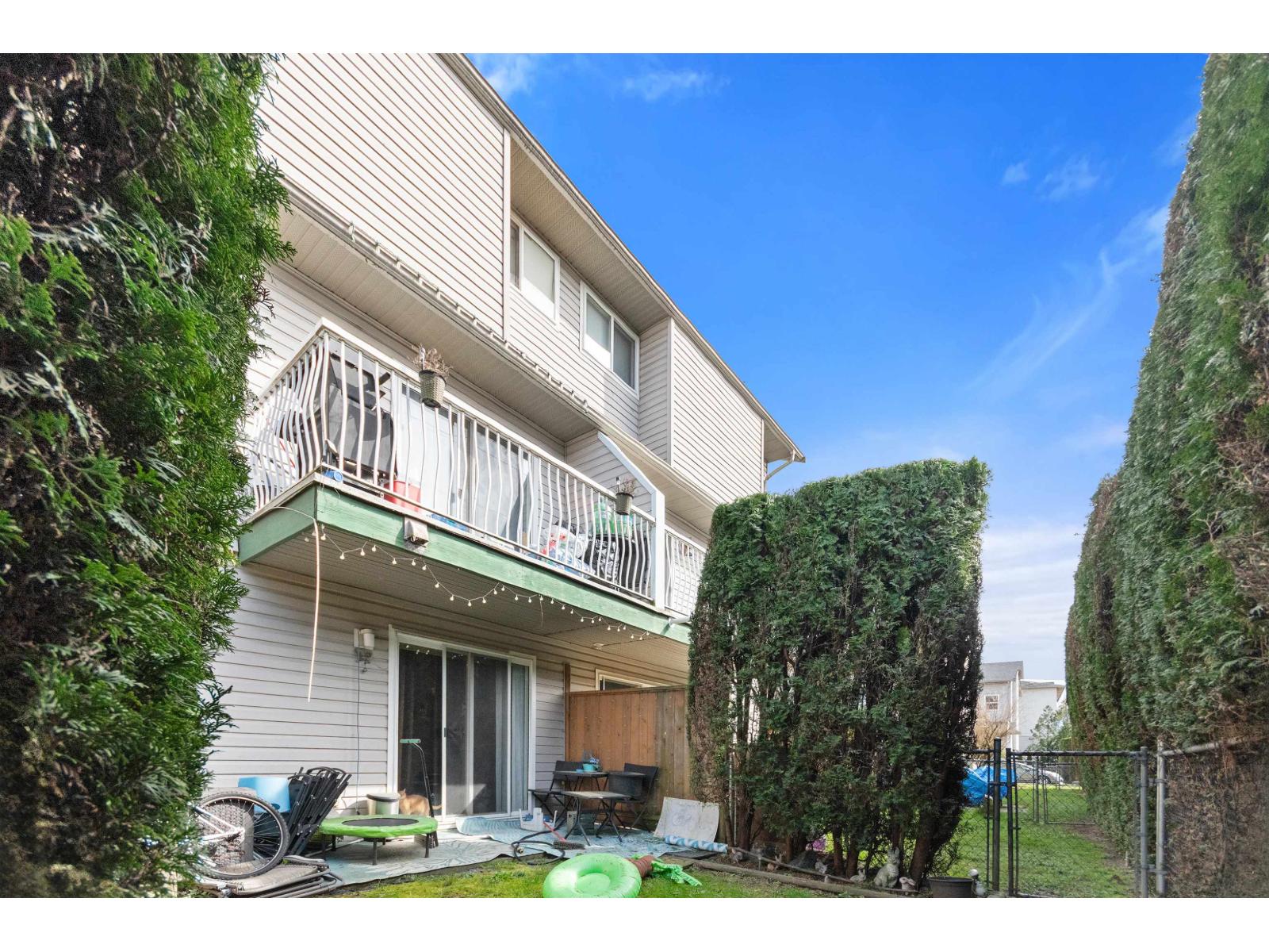 17 45090 LUCKAKUCK WAY, Sardis West Vedder, Chilliwack