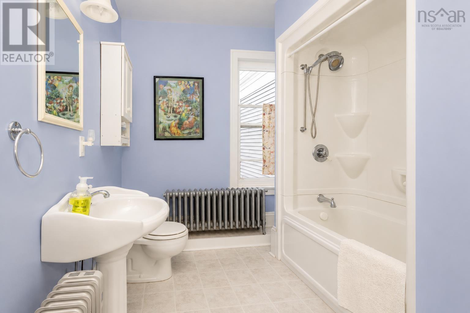 2652 Morien Highway - Image 31