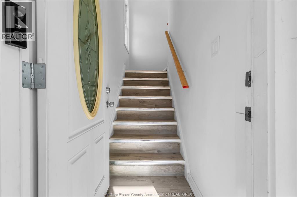 280 CAMPBELL AVENUE - 13