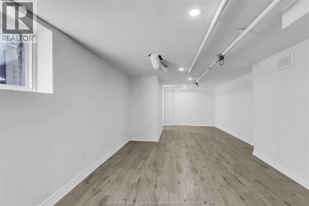 280 CAMPBELL AVENUE - 19
