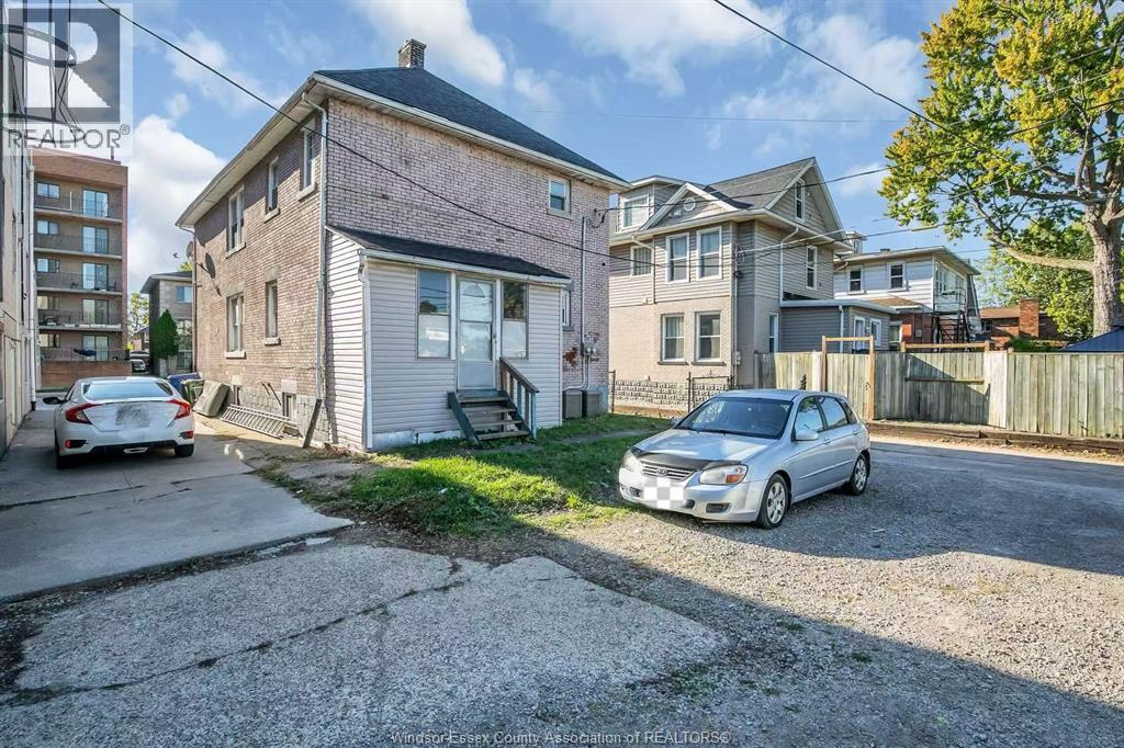 280 CAMPBELL AVENUE - 21