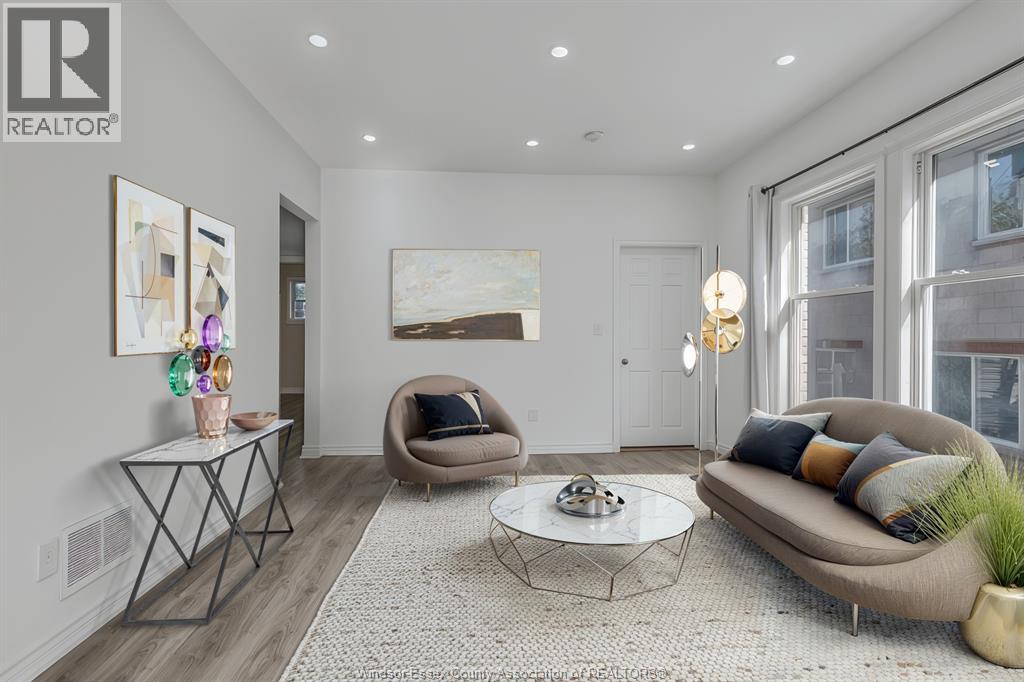 280 CAMPBELL AVENUE - 6