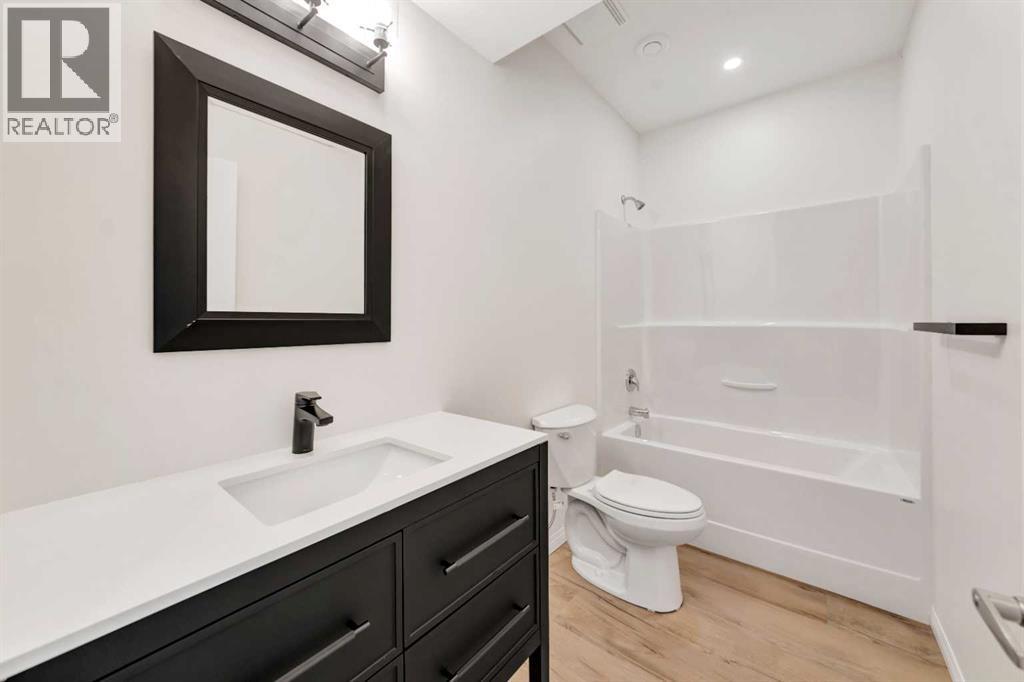 41, 2715 73 Avenue - 25